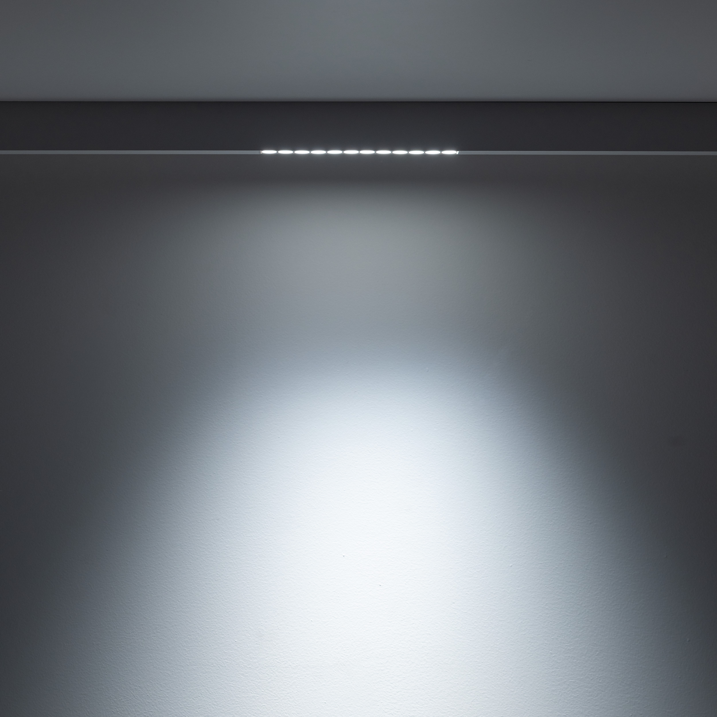 MAGNETIC EASY POINTS WHITE 12W CCT - obrazek 5