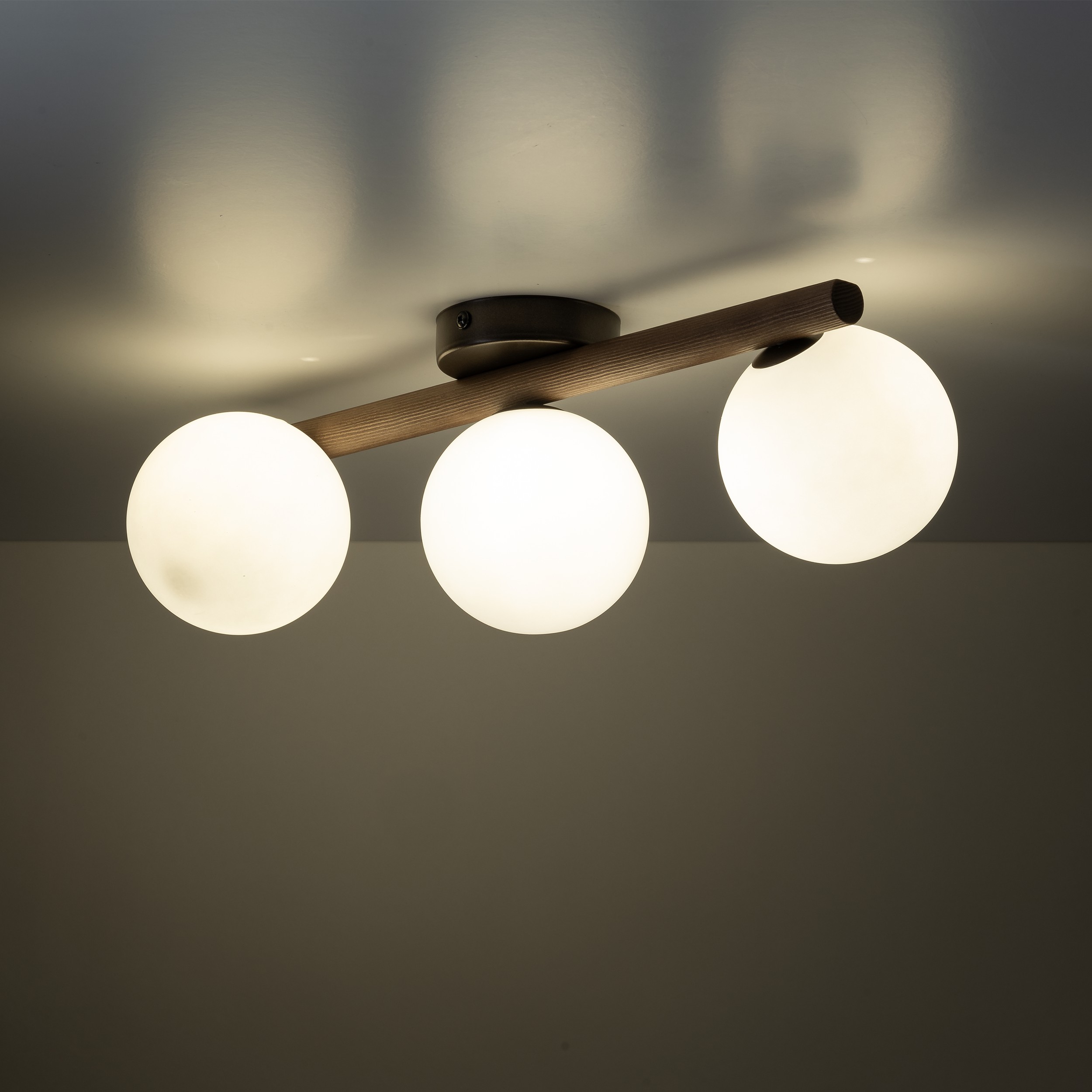 ESTERA WOOD ORZECH LAMPA SUFITOWA 3 - obrazek 4