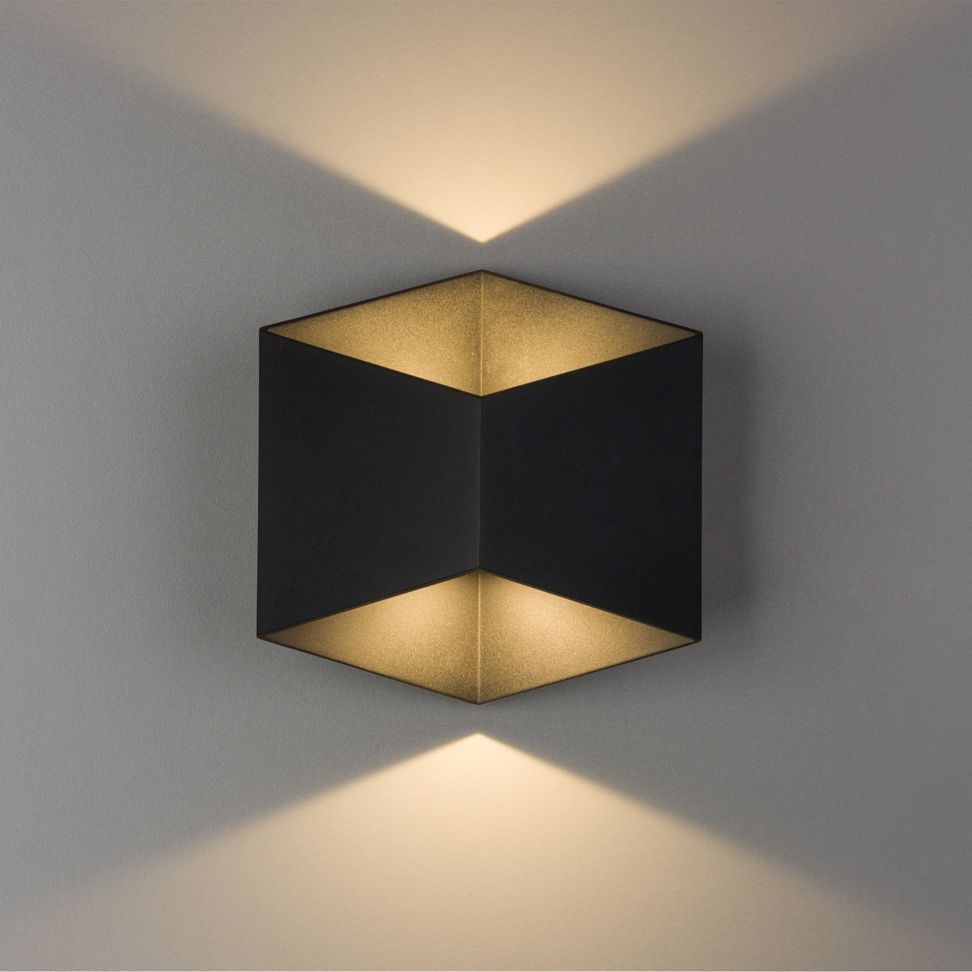TRIANGLES LED
