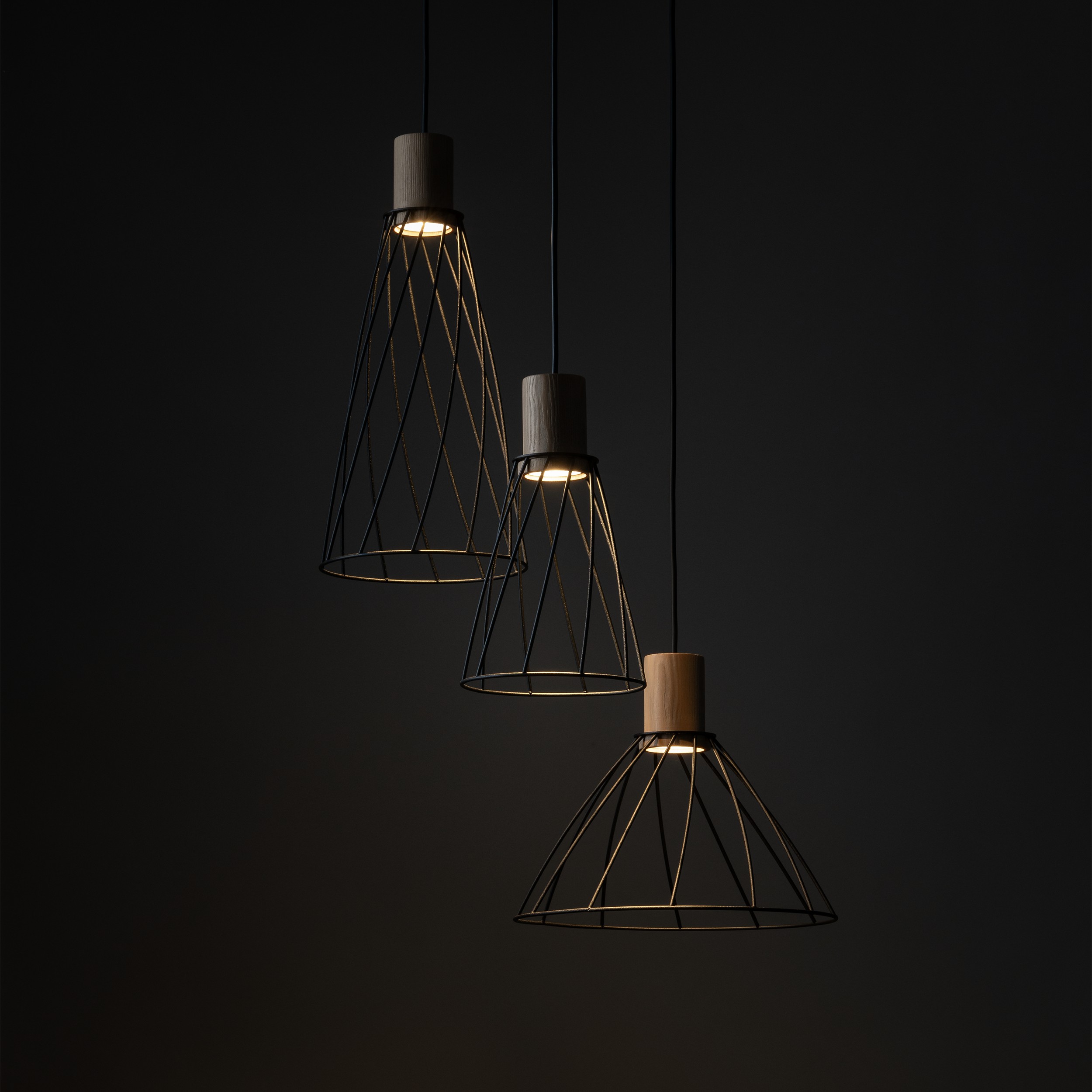 MODESTO WOOD SOSNA LAMPA WISZACA 3 KOŁO - obrazek 3