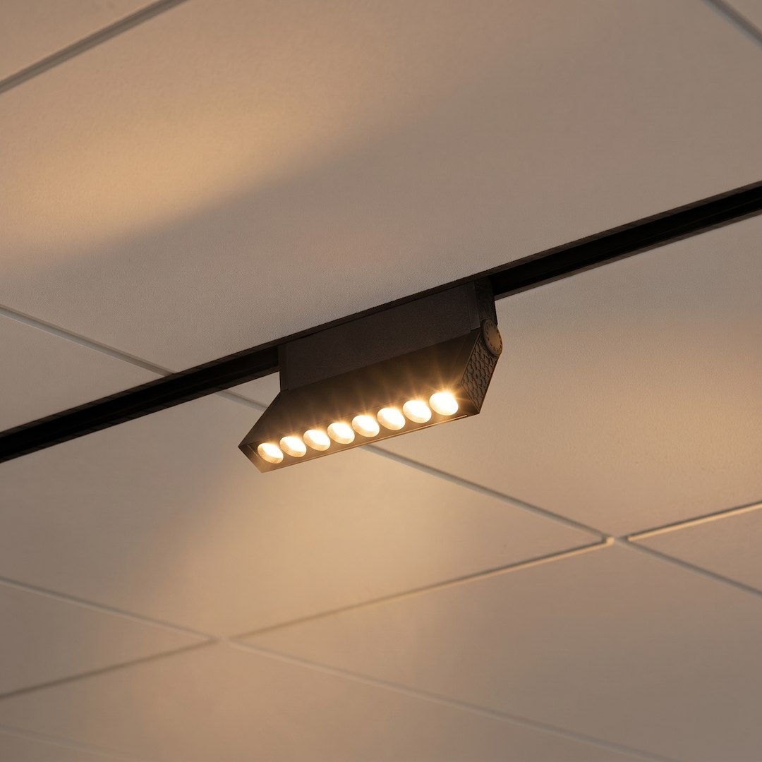 MAGNETIC TRACK 20mm 12W LED 3000K