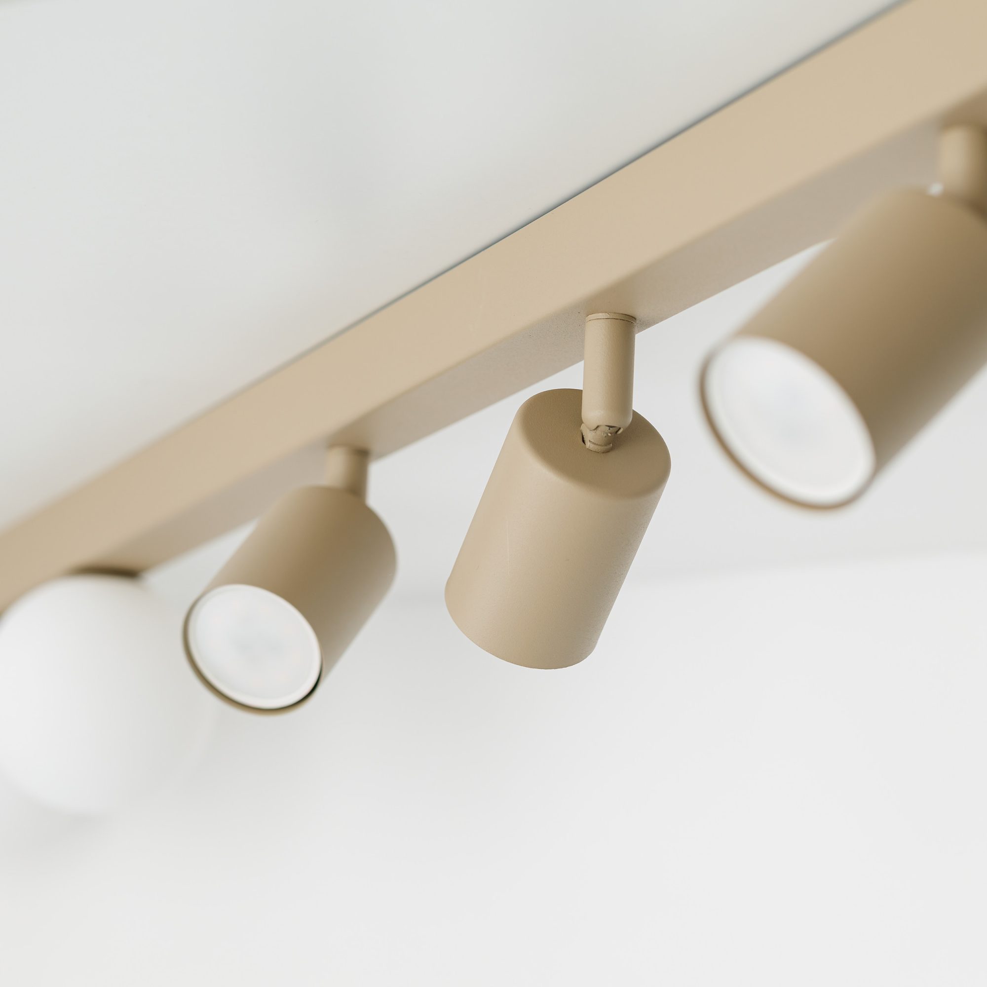 VOX SABIA LAMPA SUFITOWA 8 3XGU10/5XG9 - obrazek 2