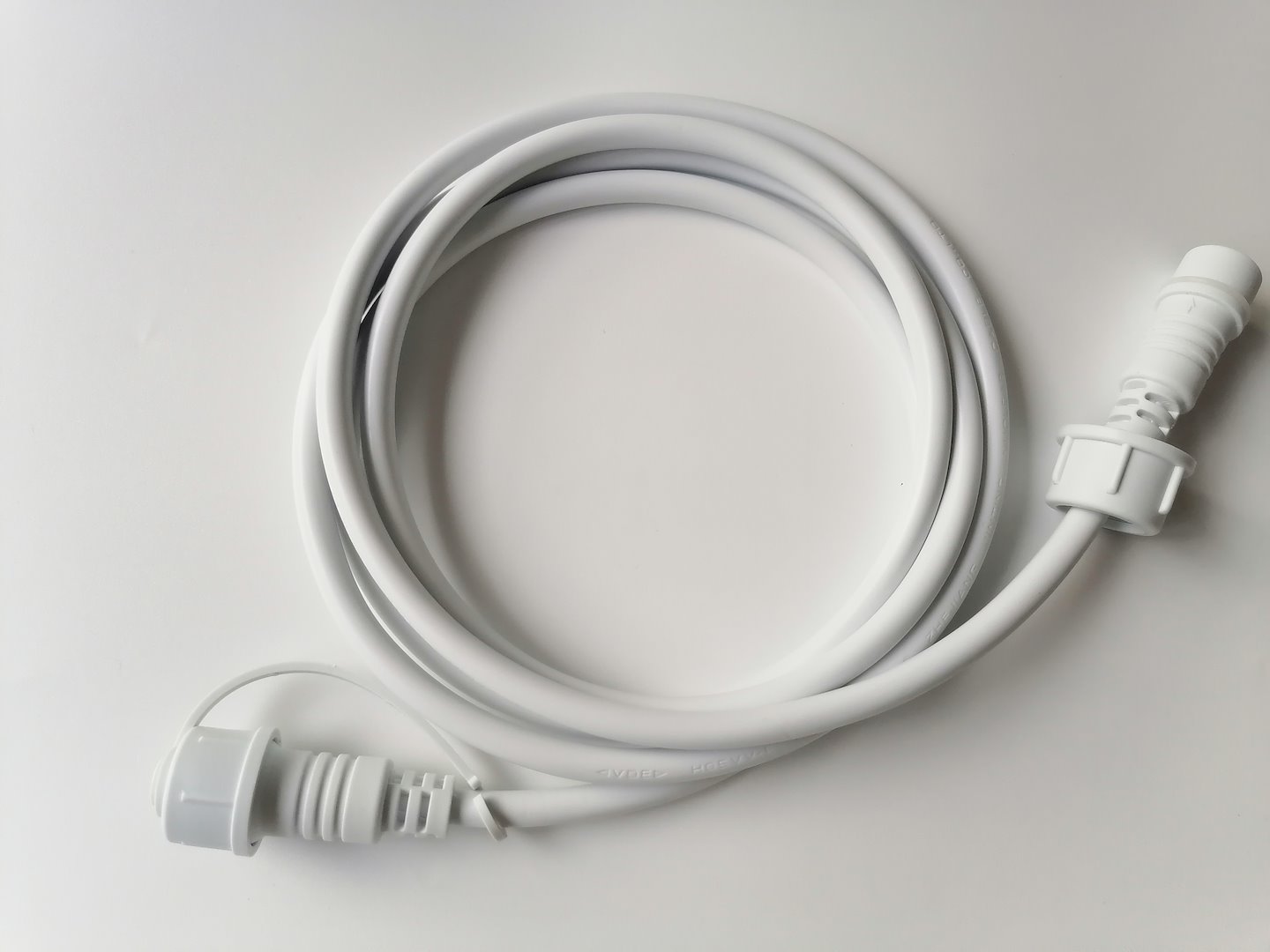 Kabel zasilający/przedłużacz BIAŁY do GIRLANDY 2m